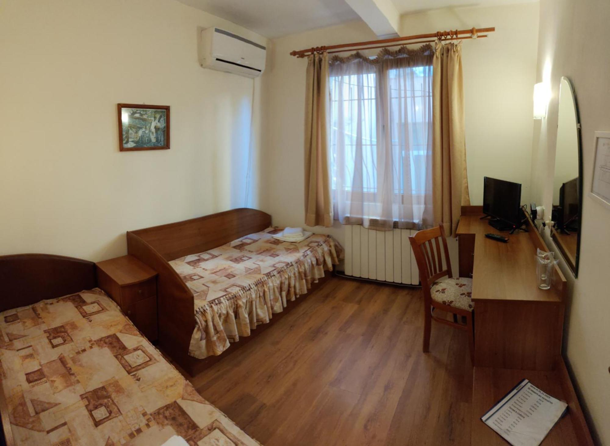 Medic Hotel Sofia Buitenkant foto